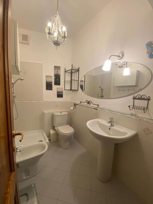 Appartamento Indipendente Con Giardino Fralu Florens Exteriör bild